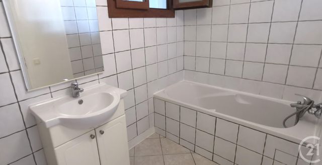 Appartement F3 à louer - 3 pièces - 60.05 m2 - CHAMBERY - 73 - RHONE-ALPES - Century 21 Immobilière De La Vallée