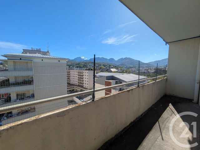 Appartement T3 à vendre - 3 pièces - 72.01 m2 - CHAMBERY - 73 - RHONE-ALPES - Century 21 Immobilière De La Vallée