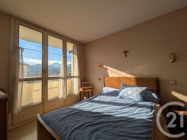 Appartement T3 à vendre - 3 pièces - 72.01 m2 - CHAMBERY - 73 - RHONE-ALPES - Century 21 Immobilière De La Vallée