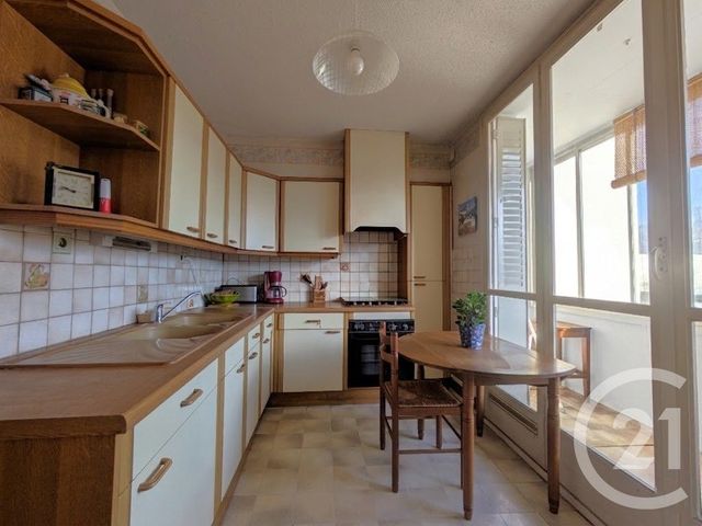 Appartement T3 à vendre - 3 pièces - 72.01 m2 - CHAMBERY - 73 - RHONE-ALPES - Century 21 Immobilière De La Vallée
