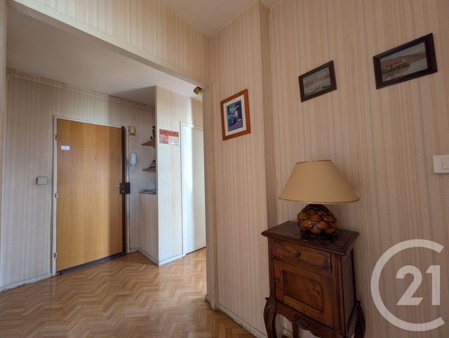 Appartement T3 à vendre - 3 pièces - 72.01 m2 - CHAMBERY - 73 - RHONE-ALPES - Century 21 Immobilière De La Vallée