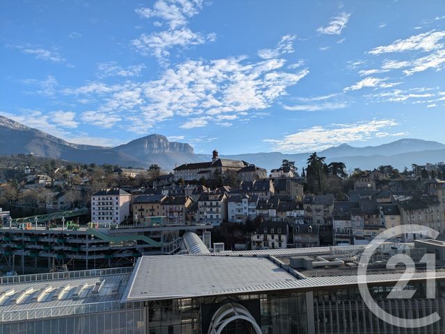 Appartement T3 à vendre - 3 pièces - 72.01 m2 - CHAMBERY - 73 - RHONE-ALPES - Century 21 Immobilière De La Vallée