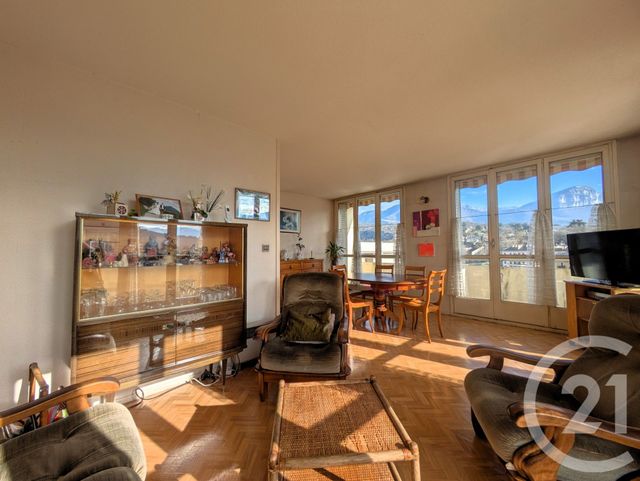 Appartement T3 à vendre - 3 pièces - 72.01 m2 - CHAMBERY - 73 - RHONE-ALPES - Century 21 Immobilière De La Vallée