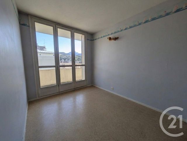 Appartement T3 à vendre - 3 pièces - 72.01 m2 - CHAMBERY - 73 - RHONE-ALPES - Century 21 Immobilière De La Vallée