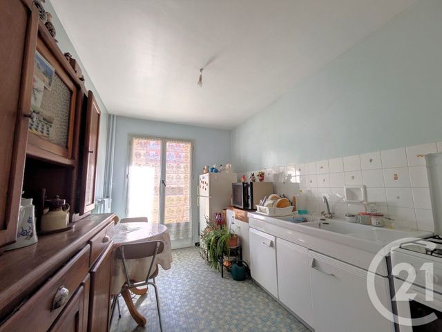 Appartement T3 à vendre - 3 pièces - 59.4 m2 - CHALLES LES EAUX - 73 - RHONE-ALPES - Century 21 Immobilière De La Vallée