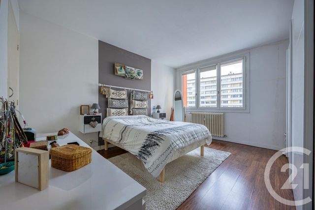 Appartement T4 à vendre - 4 pièces - 81.37 m2 - CHAMBERY - 73 - RHONE-ALPES - Century 21 Immobilière De La Vallée