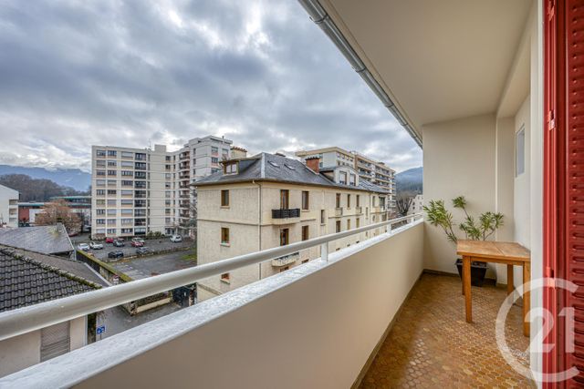 Appartement T4 à vendre - 4 pièces - 81.37 m2 - CHAMBERY - 73 - RHONE-ALPES - Century 21 Immobilière De La Vallée
