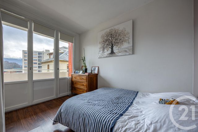 Appartement T4 à vendre - 4 pièces - 81.37 m2 - CHAMBERY - 73 - RHONE-ALPES - Century 21 Immobilière De La Vallée