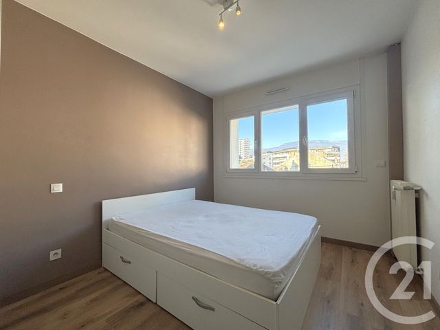 Appartement T4 à vendre - 4 pièces - 76.04 m2 - CHAMBERY - 73 - RHONE-ALPES - Century 21 Immobilière De La Vallée