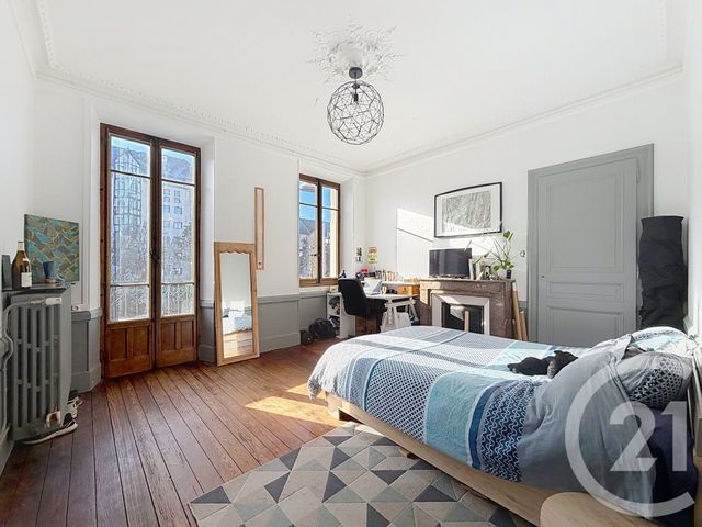 Appartement T3 à vendre - 3 pièces - 58.68 m2 - CHAMBERY - 73 - RHONE-ALPES - Century 21 Immobilière De La Vallée