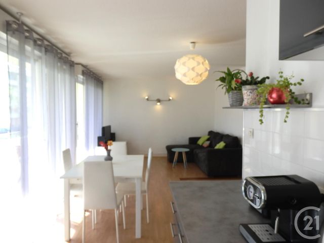 Appartement T3 à louer - 3 pièces - 70.5 m2 - CHAMBERY - 73 - RHONE-ALPES - Century 21 Immobilière De La Vallée