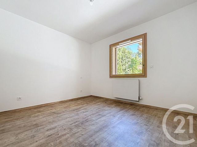 Appartement T2 à louer - 2 pièces - 51.95 m2 - LA MOTTE SERVOLEX - 73 - RHONE-ALPES - Century 21 Immobilière De La Vallée