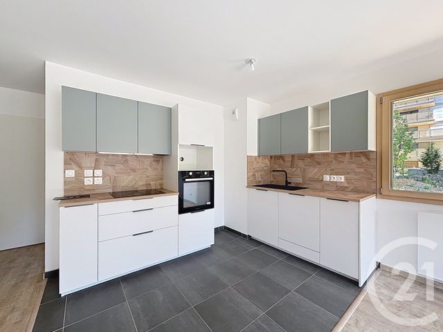 Appartement T2 à louer - 2 pièces - 51.95 m2 - LA MOTTE SERVOLEX - 73 - RHONE-ALPES - Century 21 Immobilière De La Vallée