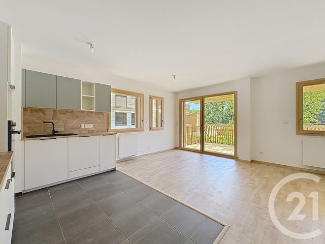Appartement T2 à louer - 2 pièces - 51.95 m2 - LA MOTTE SERVOLEX - 73 - RHONE-ALPES - Century 21 Immobilière De La Vallée
