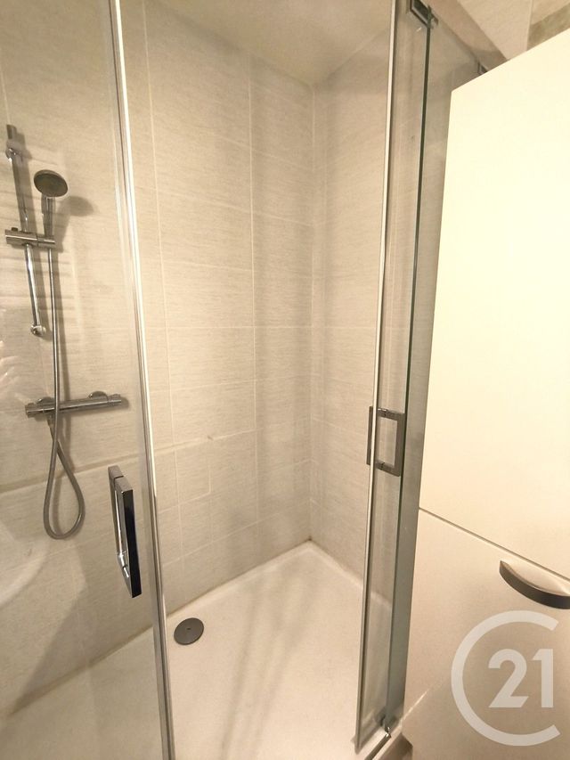 Appartement T3 à louer - 3 pièces - 70.18 m2 - CHAMBERY - 73 - RHONE-ALPES - Century 21 Immobilière De La Vallée