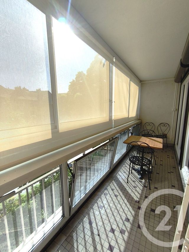 Appartement T3 à louer - 3 pièces - 70.18 m2 - CHAMBERY - 73 - RHONE-ALPES - Century 21 Immobilière De La Vallée