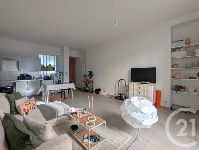 Appartement T2 à vendre - 2 pièces - 60.58 m2 - CHAMBERY - 73 - RHONE-ALPES - Century 21 Immobilière De La Vallée
