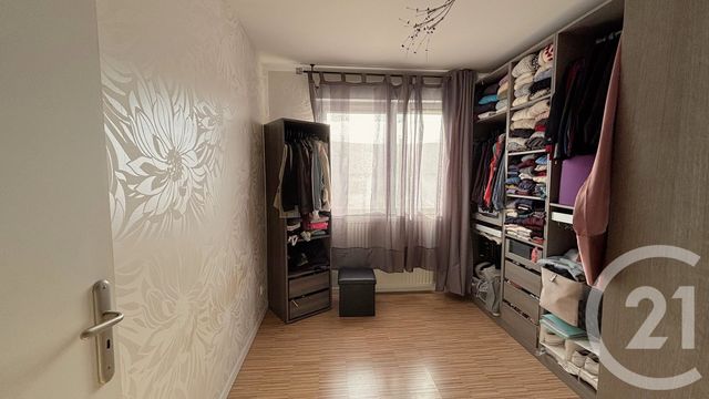 Appartement T4 à vendre - 4 pièces - 88.77 m2 - LA MOTTE SERVOLEX - 73 - RHONE-ALPES - Century 21 Immobilière De La Vallée