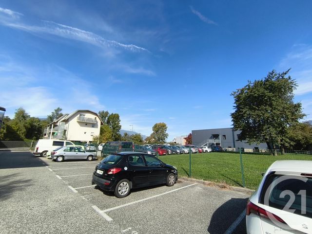 Appartement T3 à louer - 3 pièces - 58.07 m2 - CHAMBERY - 73 - RHONE-ALPES - Century 21 Immobilière De La Vallée