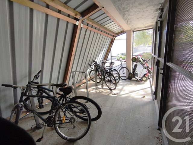 Appartement T3 à louer - 3 pièces - 58.07 m2 - CHAMBERY - 73 - RHONE-ALPES - Century 21 Immobilière De La Vallée