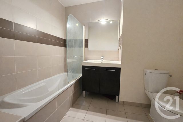 Appartement T2 à vendre - 2 pièces - 43.27 m2 - CHAMBERY - 73 - RHONE-ALPES - Century 21 Immobilière De La Vallée