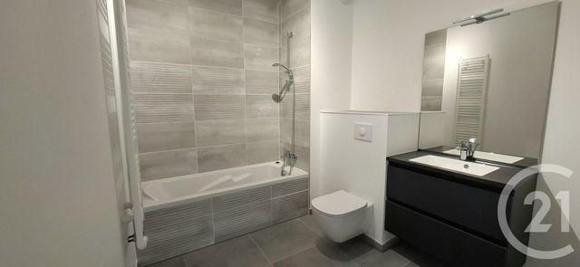 Appartement T4 à louer - 4 pièces - 91.45 m2 - ST ALBAN LEYSSE - 73 - RHONE-ALPES - Century 21 Immobilière De La Vallée