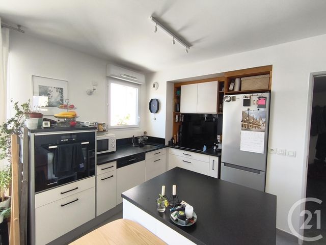 Appartement T4 à louer - 4 pièces - 87.41 m2 - CHAMBERY - 73 - RHONE-ALPES - Century 21 Immobilière De La Vallée