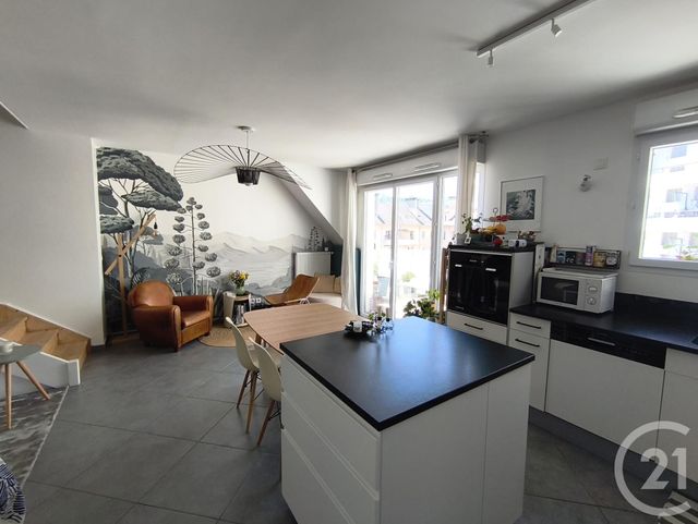Appartement T4 à louer - 4 pièces - 87.41 m2 - CHAMBERY - 73 - RHONE-ALPES - Century 21 Immobilière De La Vallée