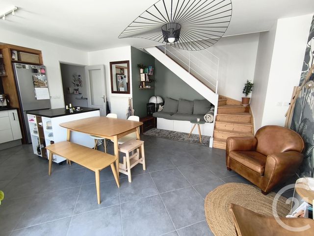 Appartement T4 à louer - 4 pièces - 87.41 m2 - CHAMBERY - 73 - RHONE-ALPES - Century 21 Immobilière De La Vallée