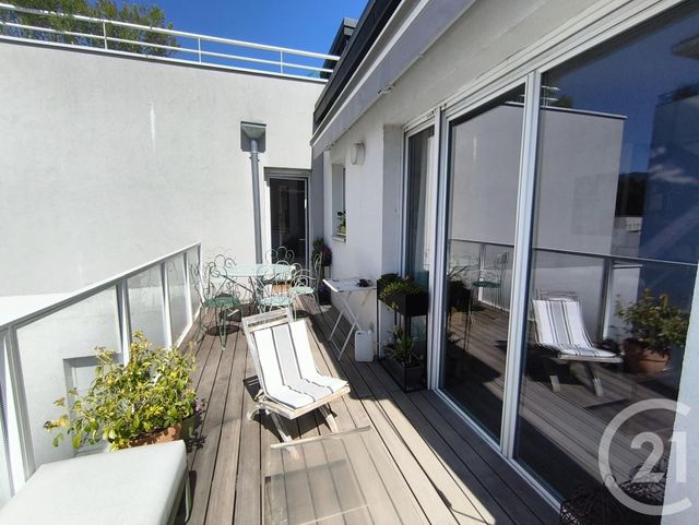 Appartement T4 à louer - 4 pièces - 87.41 m2 - CHAMBERY - 73 - RHONE-ALPES - Century 21 Immobilière De La Vallée