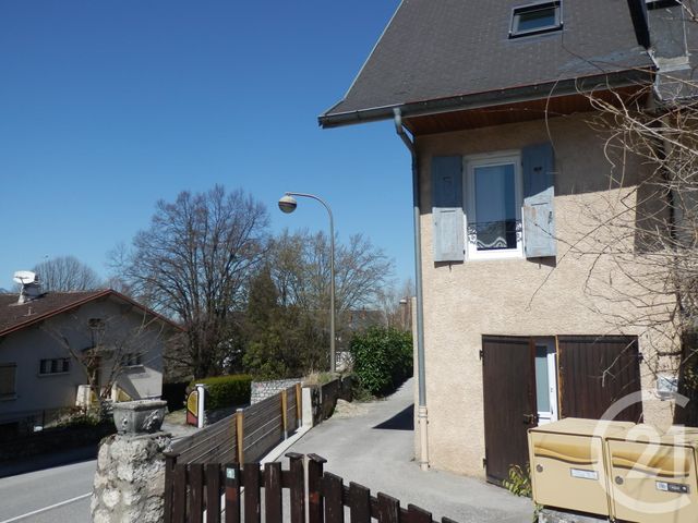 Appartement Duplex à louer - 2 pièces - 26.15 m2 - JACOB BELLECOMBETTE - 73 - RHONE-ALPES - Century 21 Immobilière De La Vallée
