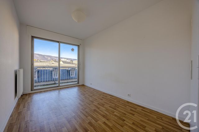 Appartement T4 à vendre - 4 pièces - 95.13 m2 - CHAMBERY - 73 - RHONE-ALPES - Century 21 Immobilière De La Vallée