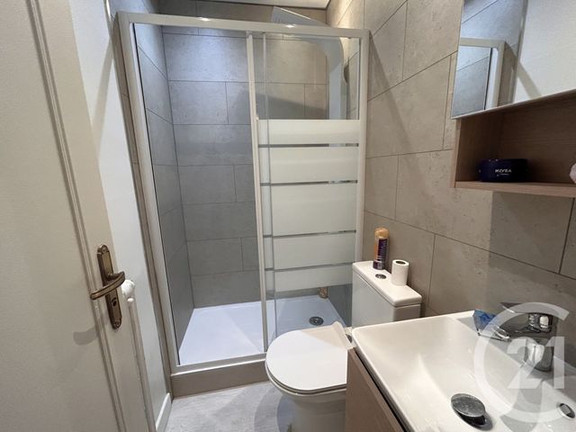 Appartement T2 à vendre - 2 pièces - 42.75 m2 - CHALLES LES EAUX - 73 - RHONE-ALPES - Century 21 Immobilière De La Vallée