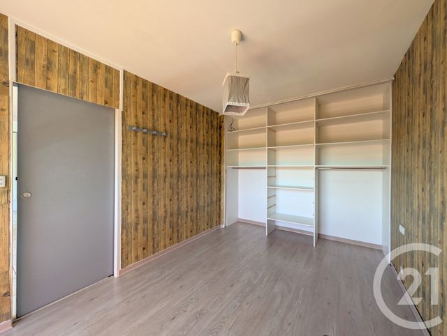 Appartement T2 à vendre - 2 pièces - 56.36 m2 - CHAMBERY - 73 - RHONE-ALPES - Century 21 Immobilière De La Vallée