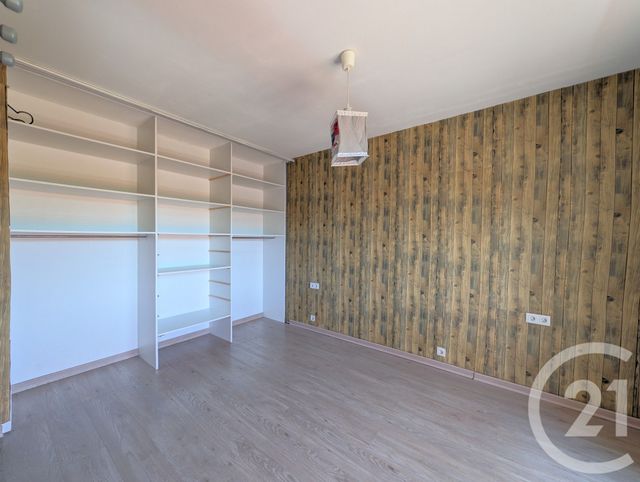 Appartement T2 à vendre - 2 pièces - 56.36 m2 - CHAMBERY - 73 - RHONE-ALPES - Century 21 Immobilière De La Vallée