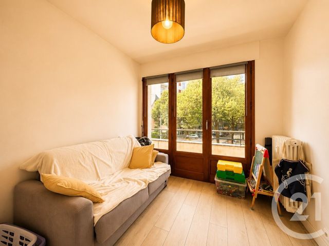 Appartement T5 à vendre - 5 pièces - 106.34 m2 - CHAMBERY - 73 - RHONE-ALPES - Century 21 Immobilière De La Vallée