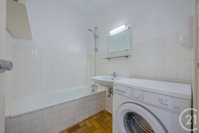 Appartement T3 à vendre - 3 pièces - 61.11 m2 - CHAMBERY - 73 - RHONE-ALPES - Century 21 Immobilière De La Vallée