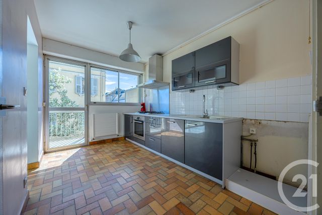 Appartement T3 à vendre - 3 pièces - 61.11 m2 - CHAMBERY - 73 - RHONE-ALPES - Century 21 Immobilière De La Vallée