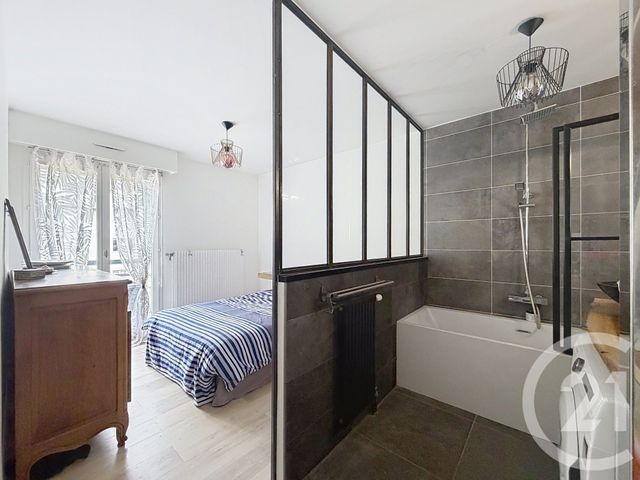 Appartement T2 à vendre - 2 pièces - 47.82 m2 - CHALLES LES EAUX - 73 - RHONE-ALPES - Century 21 Immobilière De La Vallée