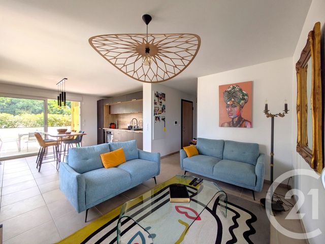 Appartement T3 à vendre - 3 pièces - 70.47 m2 - CHAMBERY - 73 - RHONE-ALPES - Century 21 Immobilière De La Vallée