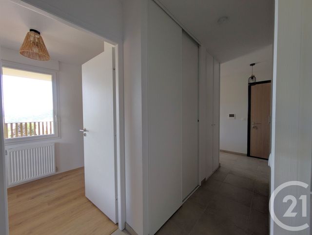 Appartement T3 à vendre - 3 pièces - 70.47 m2 - CHAMBERY - 73 - RHONE-ALPES - Century 21 Immobilière De La Vallée