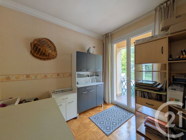 Appartement T5 à vendre - 5 pièces - 100.79 m2 - CHALLES LES EAUX - 73 - RHONE-ALPES - Century 21 Immobilière De La Vallée