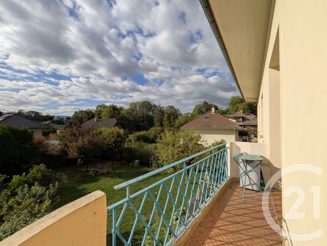 Appartement T5 à vendre - 5 pièces - 100.79 m2 - CHALLES LES EAUX - 73 - RHONE-ALPES - Century 21 Immobilière De La Vallée