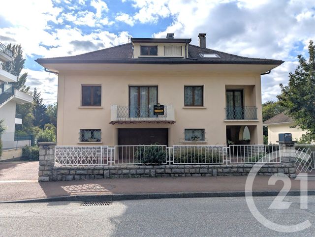 Appartement T5 à vendre - 5 pièces - 100.79 m2 - CHALLES LES EAUX - 73 - RHONE-ALPES - Century 21 Immobilière De La Vallée