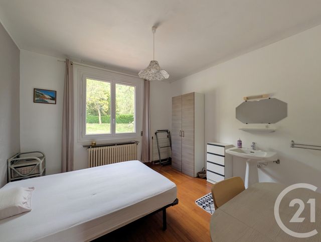 Appartement T5 à vendre - 5 pièces - 100.79 m2 - CHALLES LES EAUX - 73 - RHONE-ALPES - Century 21 Immobilière De La Vallée