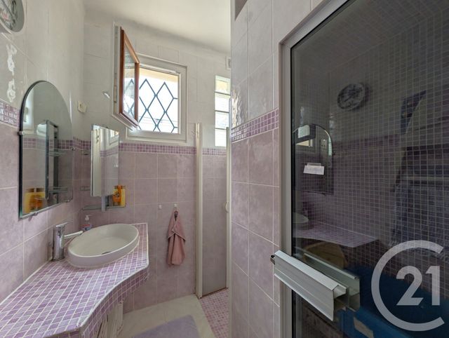Appartement T5 à vendre - 5 pièces - 100.79 m2 - CHALLES LES EAUX - 73 - RHONE-ALPES - Century 21 Immobilière De La Vallée