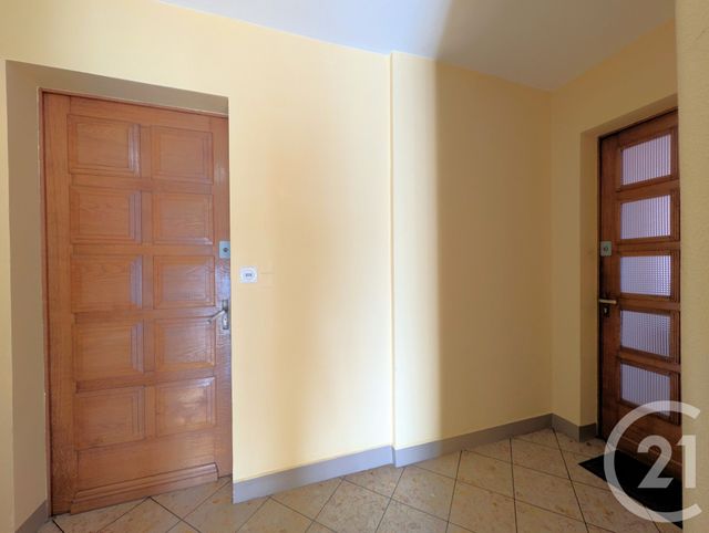 Appartement T5 à vendre - 5 pièces - 100.79 m2 - CHALLES LES EAUX - 73 - RHONE-ALPES - Century 21 Immobilière De La Vallée