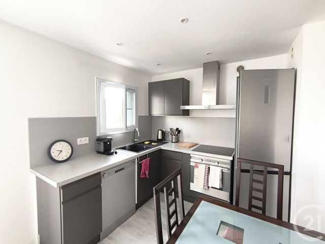 Appartement T3 à louer - 3 pièces - 47.51 m2 - CHAMBERY - 73 - RHONE-ALPES - Century 21 Immobilière De La Vallée