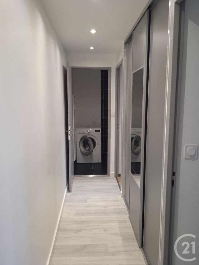 Appartement T3 à louer - 3 pièces - 47.51 m2 - CHAMBERY - 73 - RHONE-ALPES - Century 21 Immobilière De La Vallée