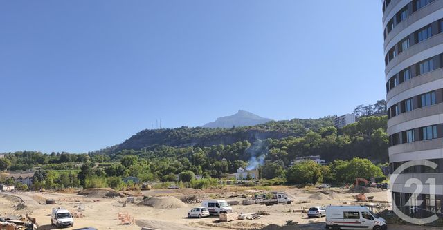 Appartement T2 à louer - 2 pièces - 46.68 m2 - CHAMBERY - 73 - RHONE-ALPES - Century 21 Immobilière De La Vallée